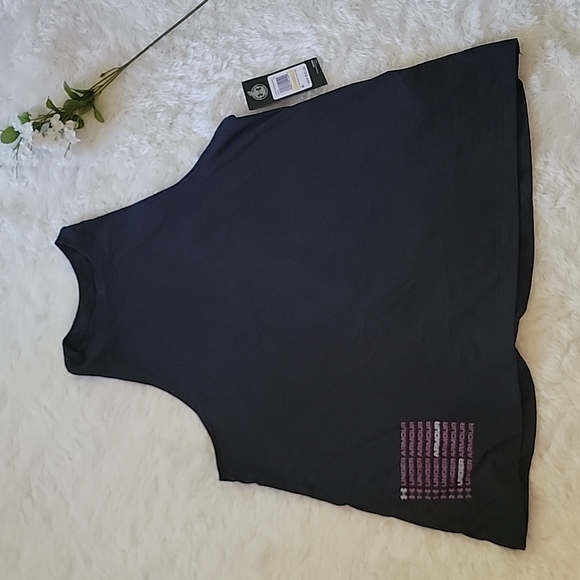 Nwt. Under armor black tank with screenprint. Medium - Picture 2 of 9